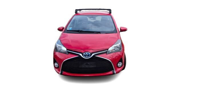 Toyota Yaris — view 3